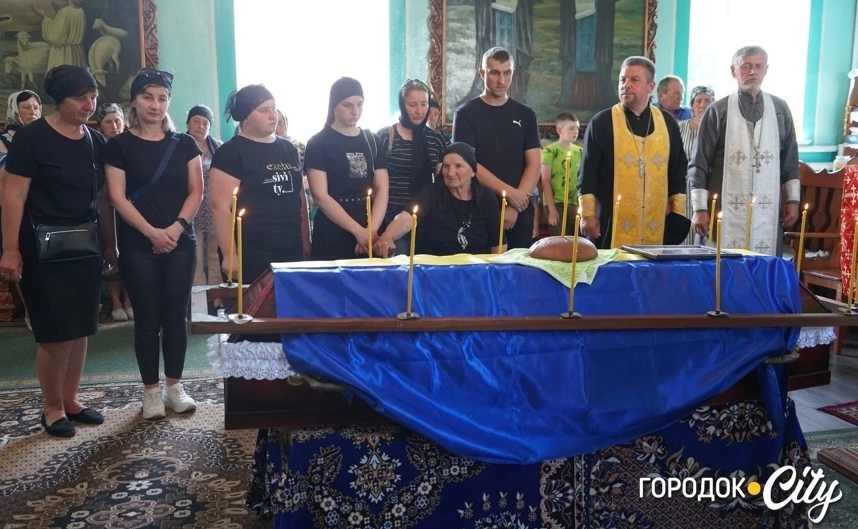 «Важливо, щоб наших хлопців пам’ятали»: у Городку вшанували Віктора Лабу