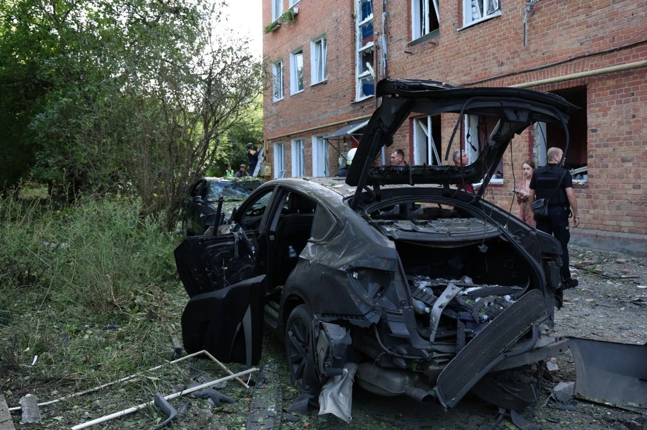 Семеро людей постраждали внаслідок атаки БпЛА на Хмельниччині