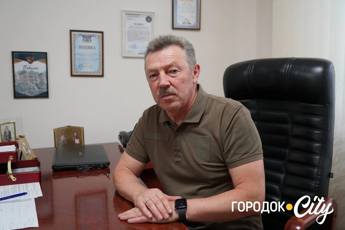 Керує підприємством Валерій Короташ.