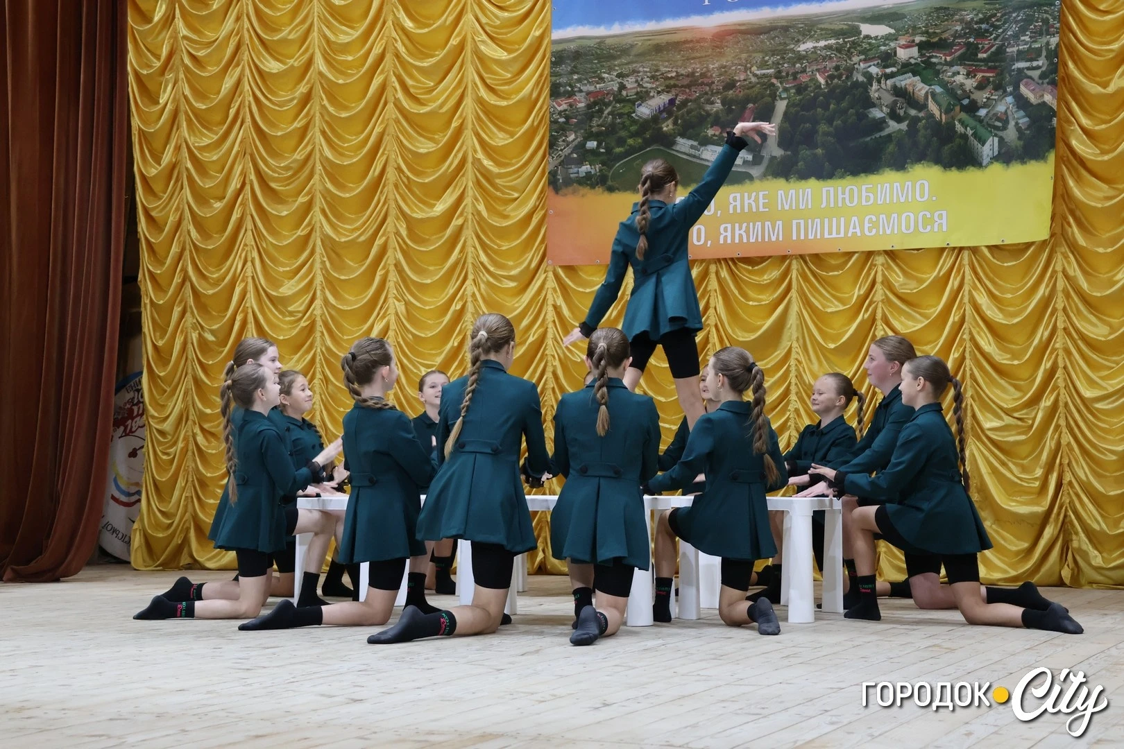 «Місто, що надихає». У Городку відбувся благодійний концерт дитячих творчих колективів
