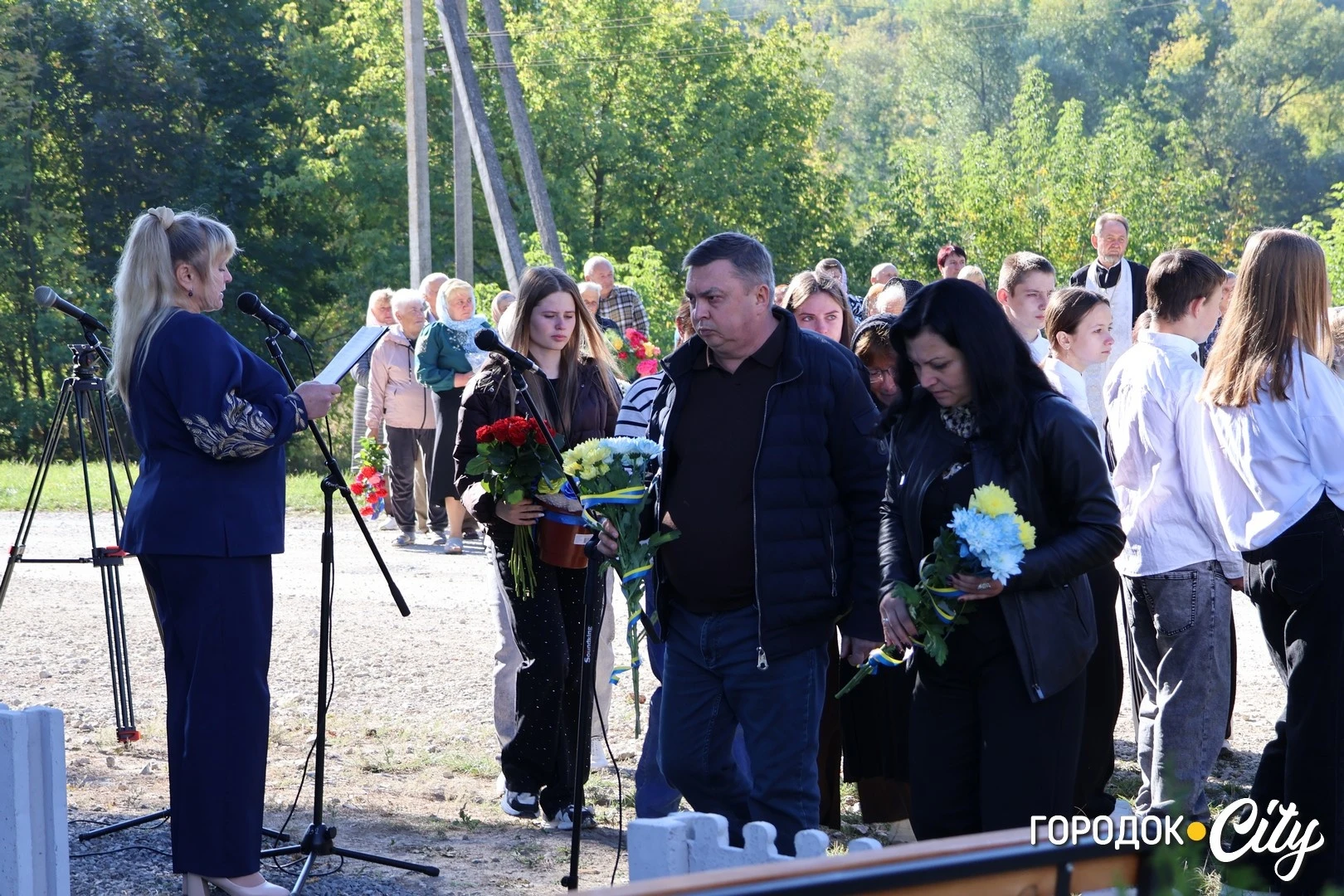 У Великому Карабчієві відкрили меморіальну дошку трьом полеглим захисникам