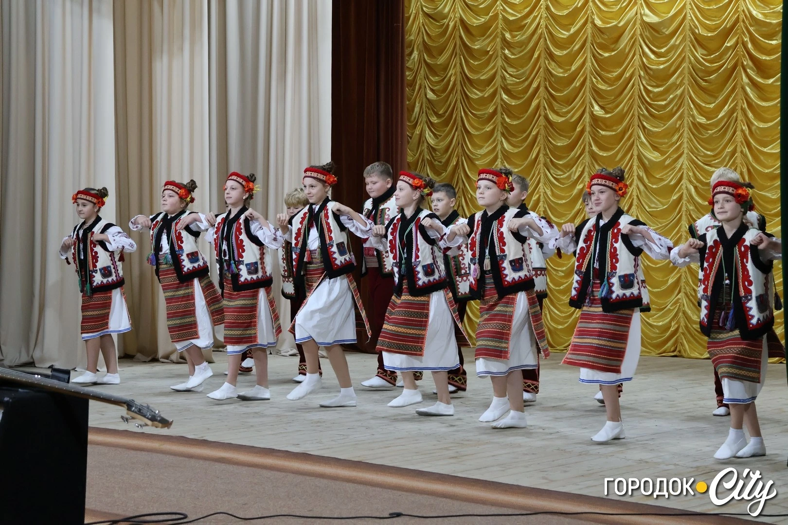 Іспит сценою: колективи Городоччини підтверджували звання «народний» і «зразковий»