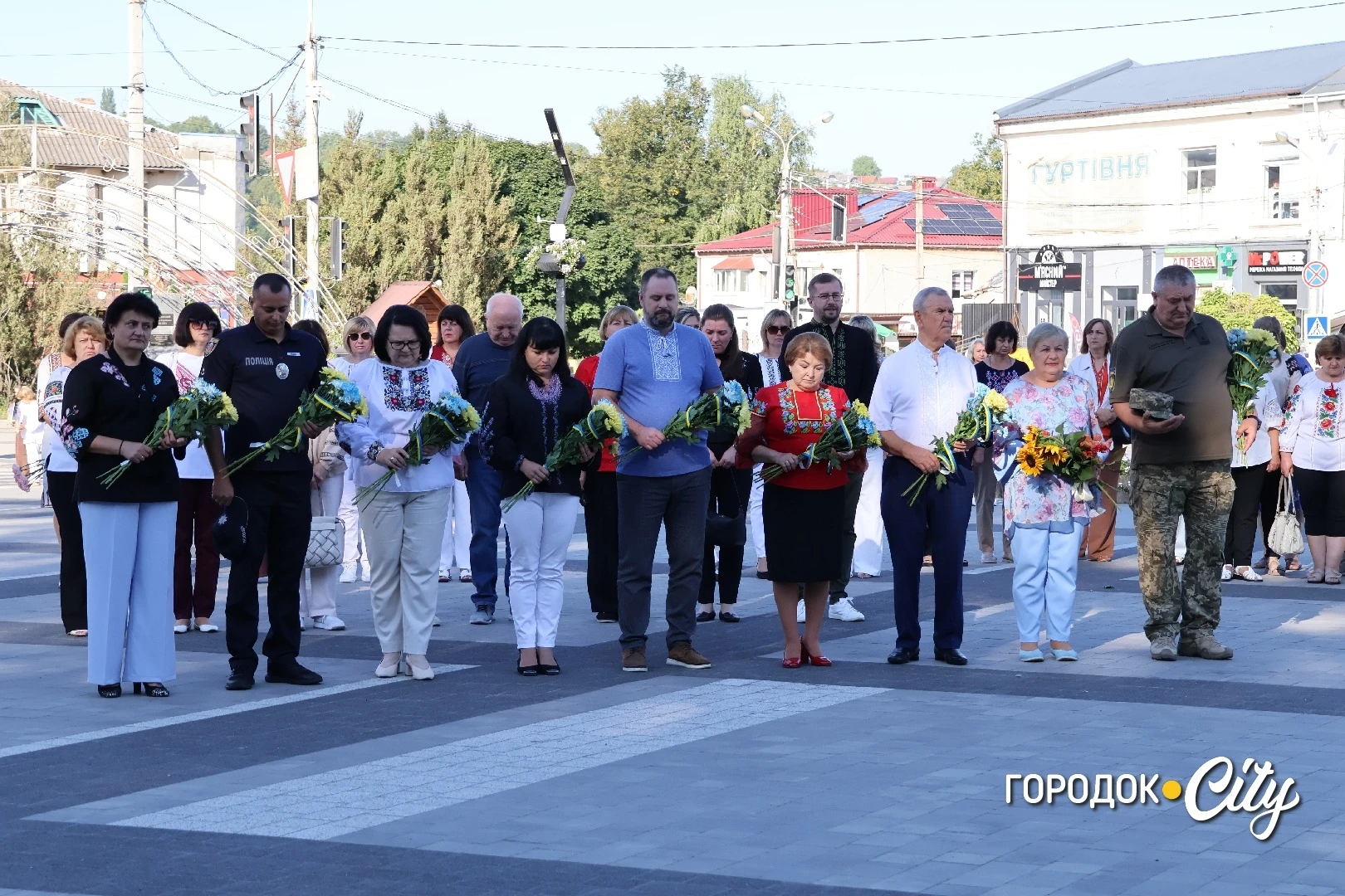 «Україну я хочу бачити вільною». Як у Городку відзначили 35-ту річницю Незалежності
