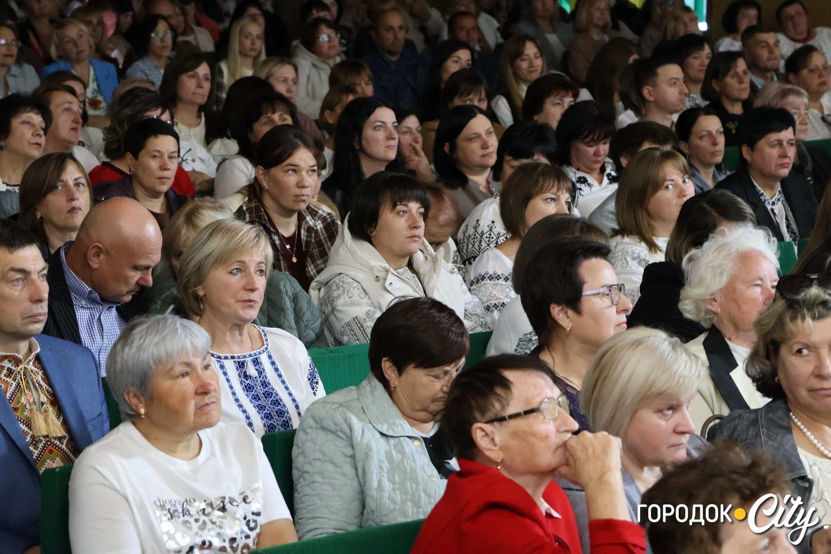 У Городку привітали працівників освіти з професійним святом