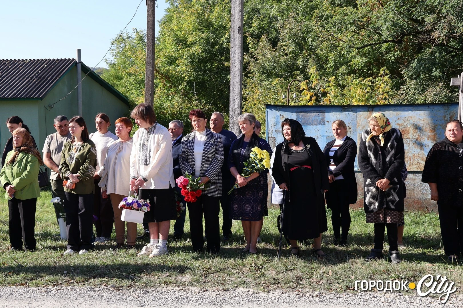 У Великому Карабчієві відкрили меморіальну дошку трьом полеглим захисникам