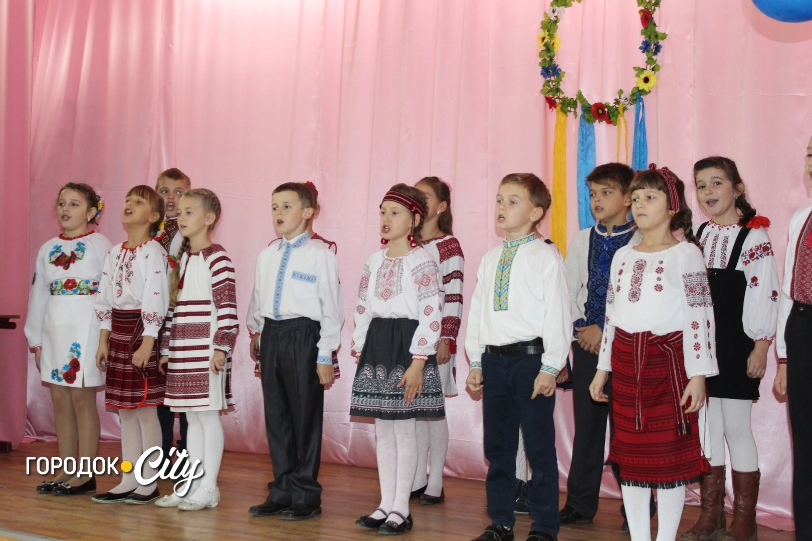 Ще до повномасштабної війни: як школярі Городоччини співали про любов до України у 2016 році