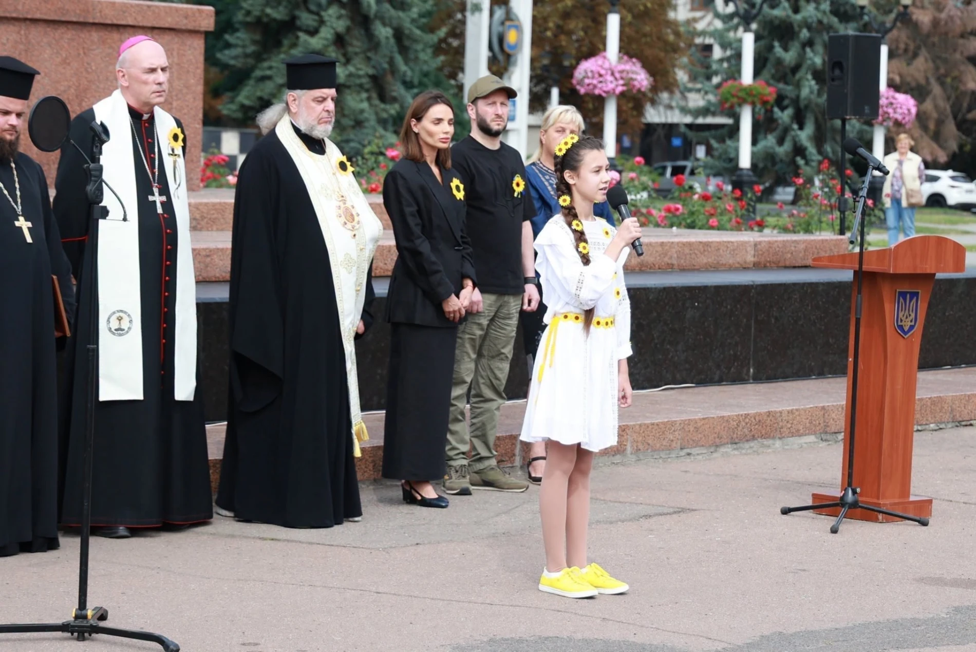 Родини полеглих воїнів із Городоччини долучилися до фотовиставки у Хмельницькому
