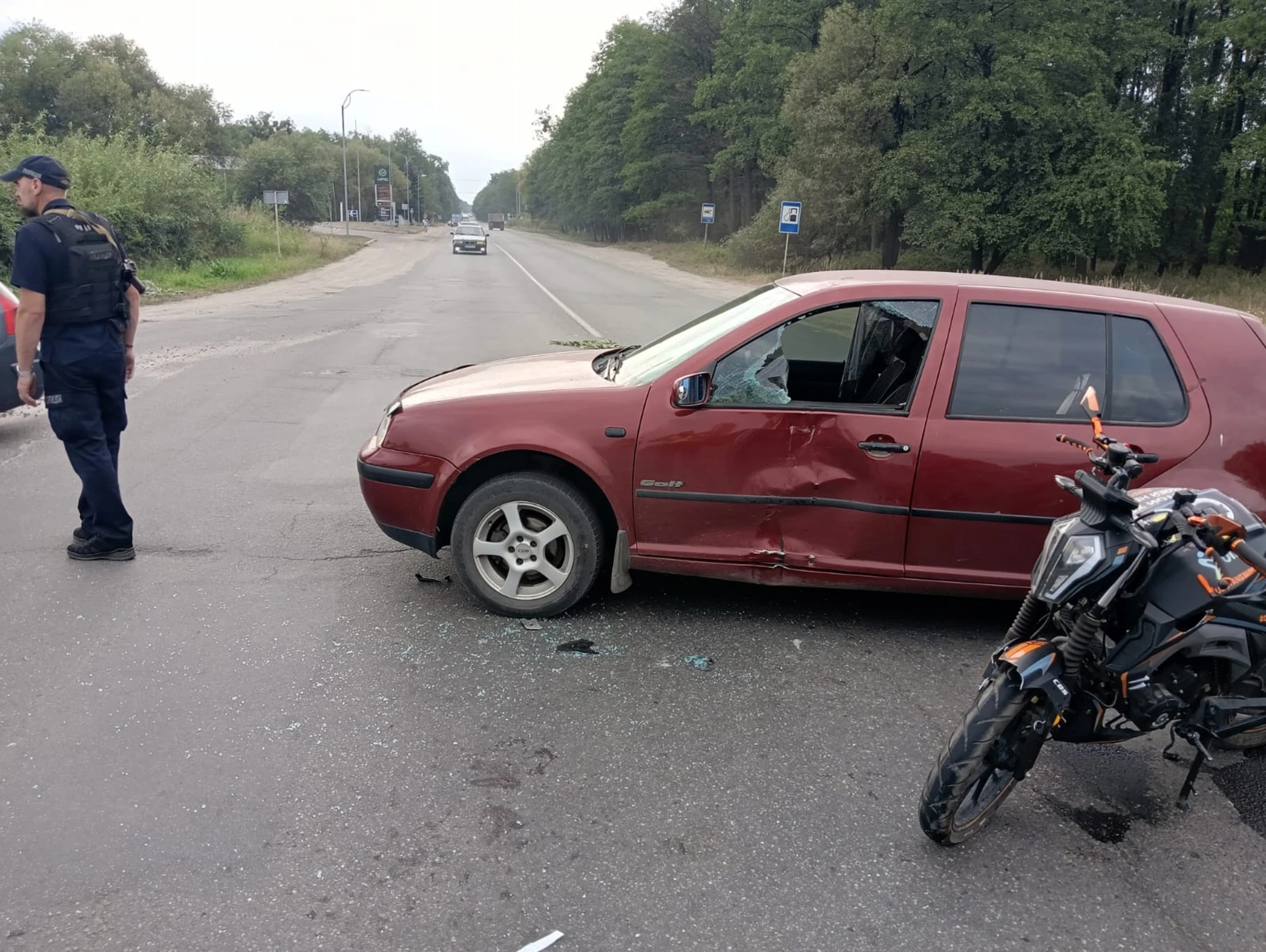Три ДТП за літо: у Городку поліцейські зібрали батьків юних мотоциклістів