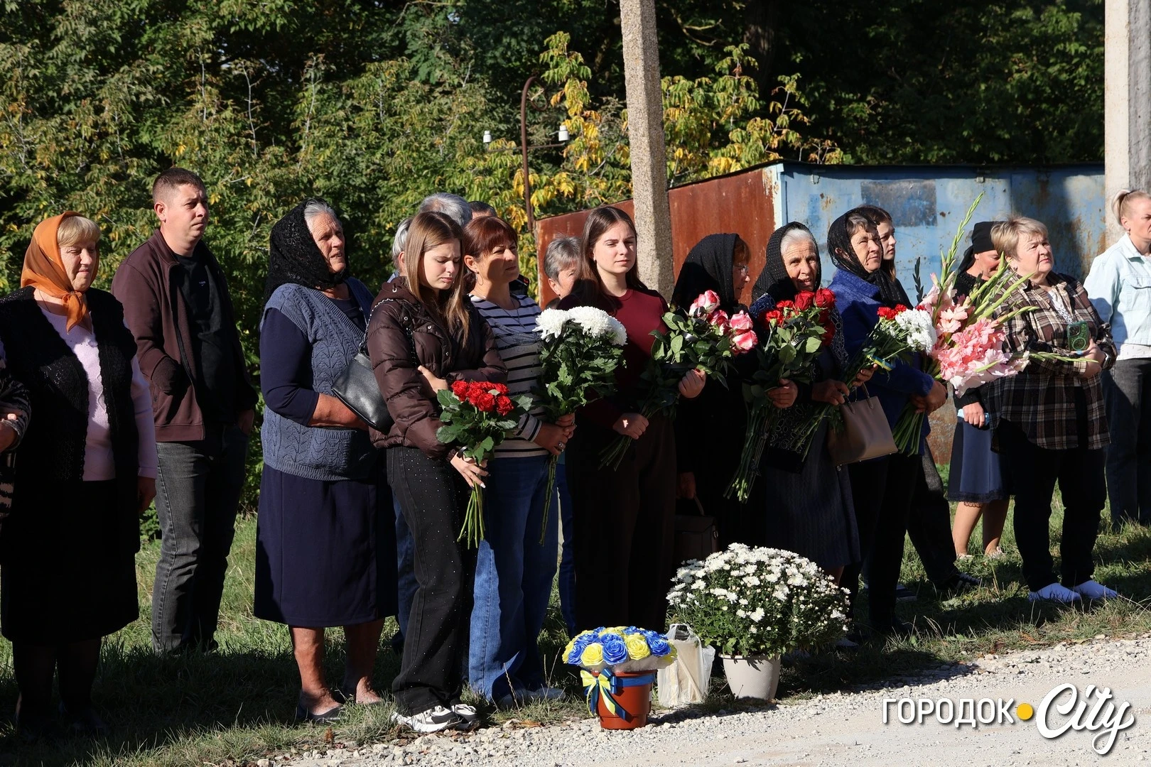 У Великому Карабчієві відкрили меморіальну дошку трьом полеглим захисникам