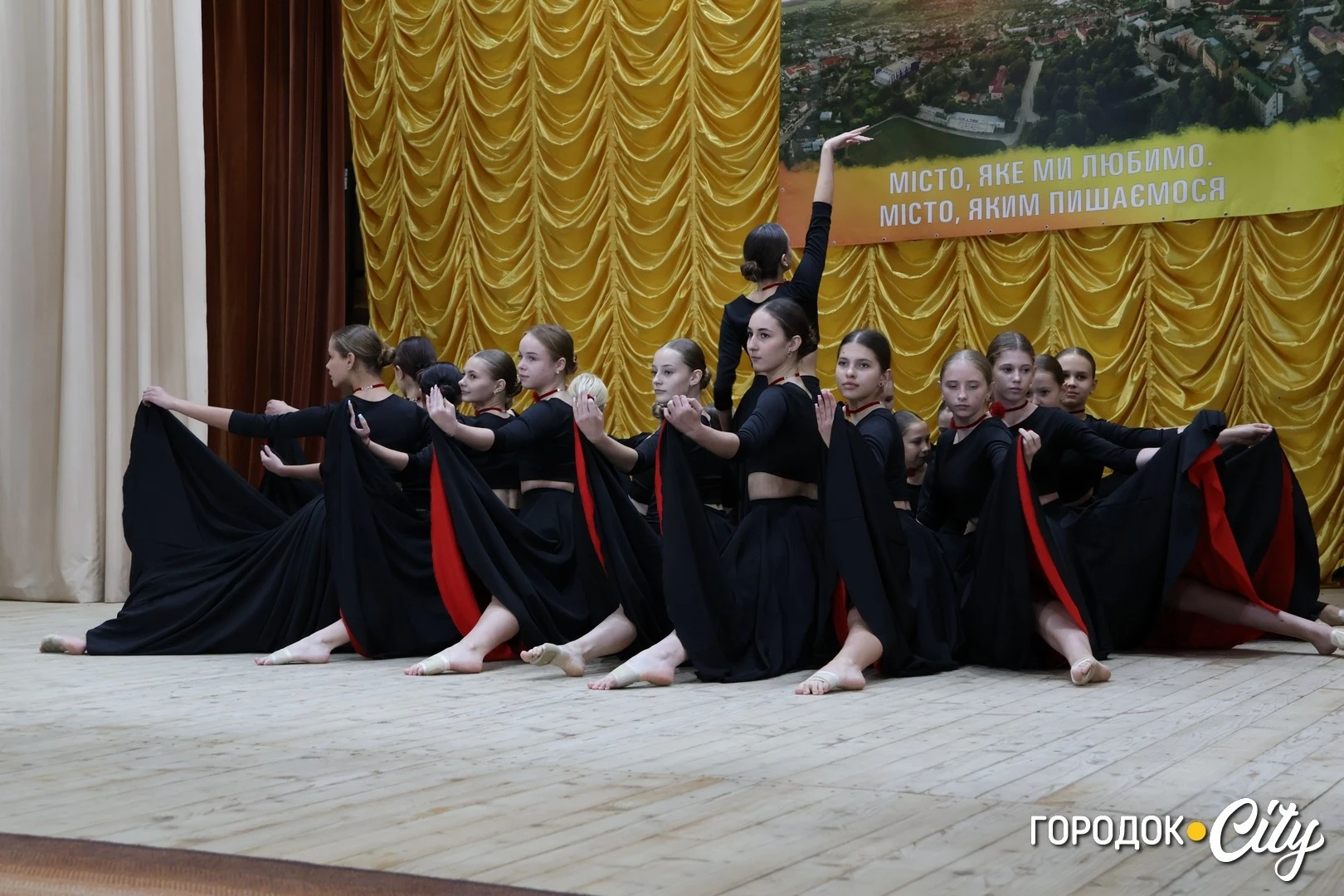 «Місто, що надихає». У Городку відбувся благодійний концерт дитячих творчих колективів