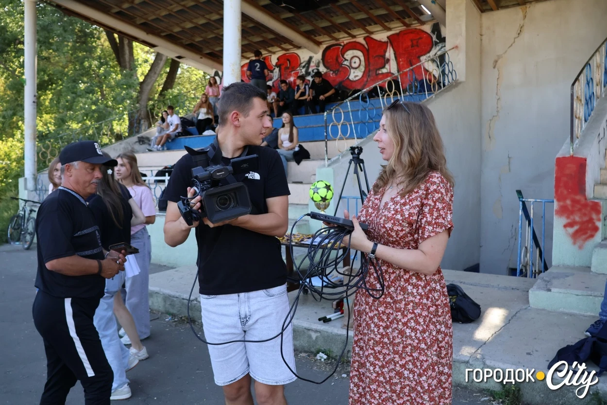 Тепер футбольні матчі Городоччини дивляться за кордоном: як місцеве медіа запустило прямі трансляції