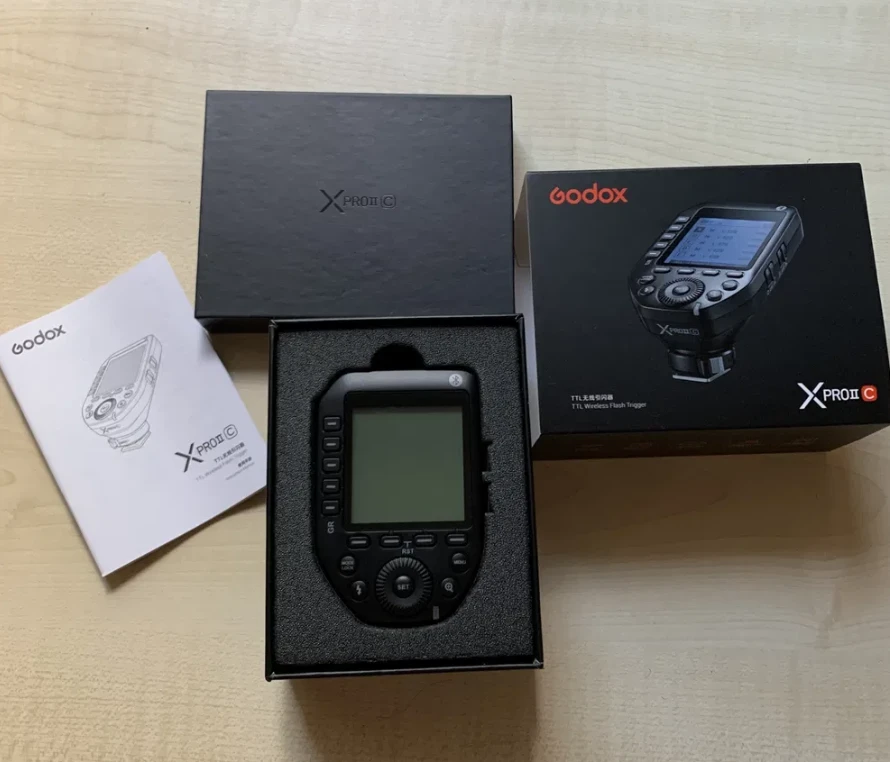 Огляд синхронізатора Godox X3-C (Xnano C) для Canon: сенсорний OLED-екран та реальні компроміси