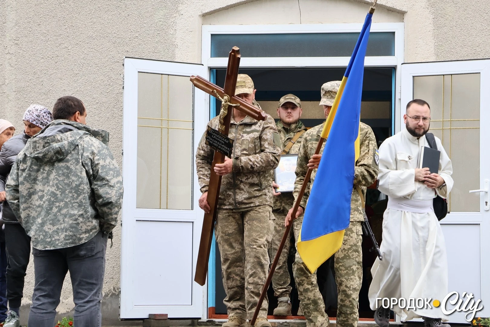 Після трьох років невідомості на щиті у село Немиринці повернувся Антон Тонкоглас
