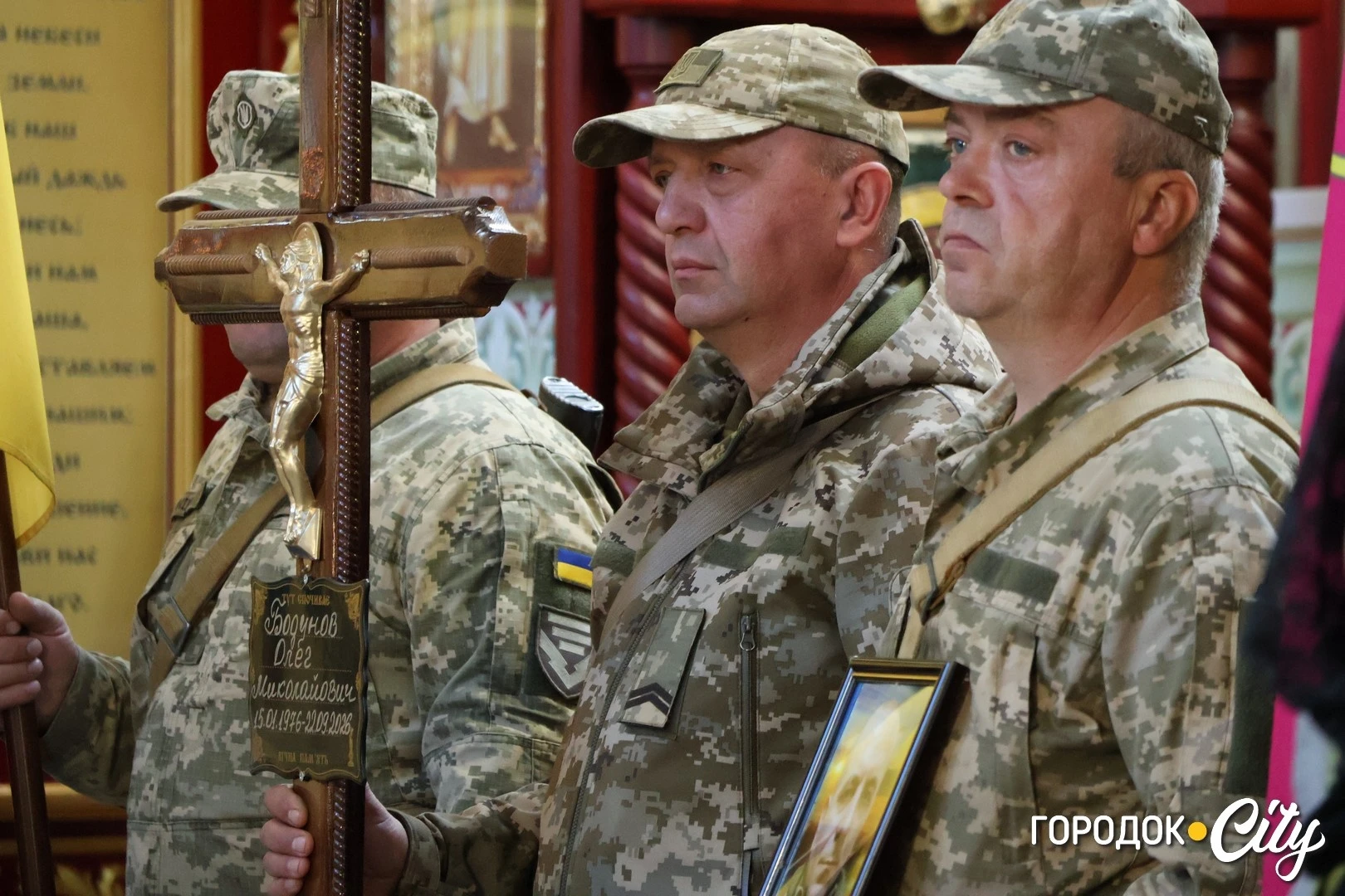 У Сатанові попрощалися із загиблим захисником Олегом Бодуновим