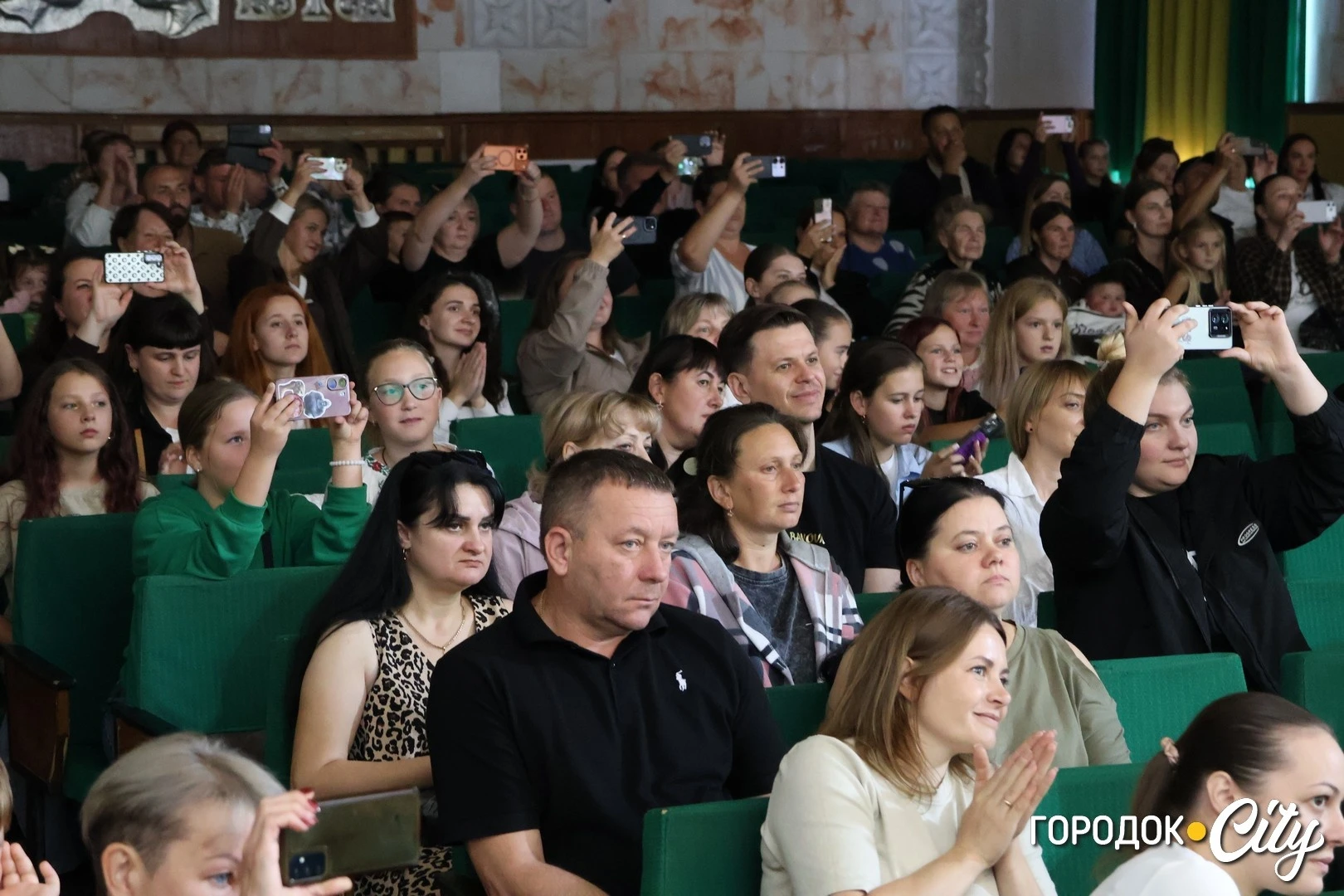 «Місто, що надихає». У Городку відбувся благодійний концерт дитячих творчих колективів