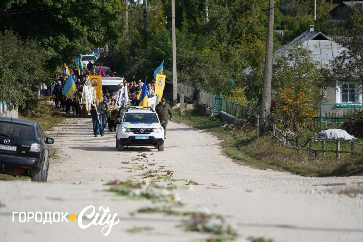 У Бубнівці попрощалися із захисником Олександром Ціцвірою