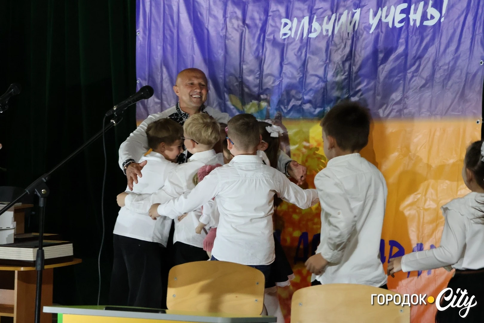 У Городку привітали працівників освіти з професійним святом