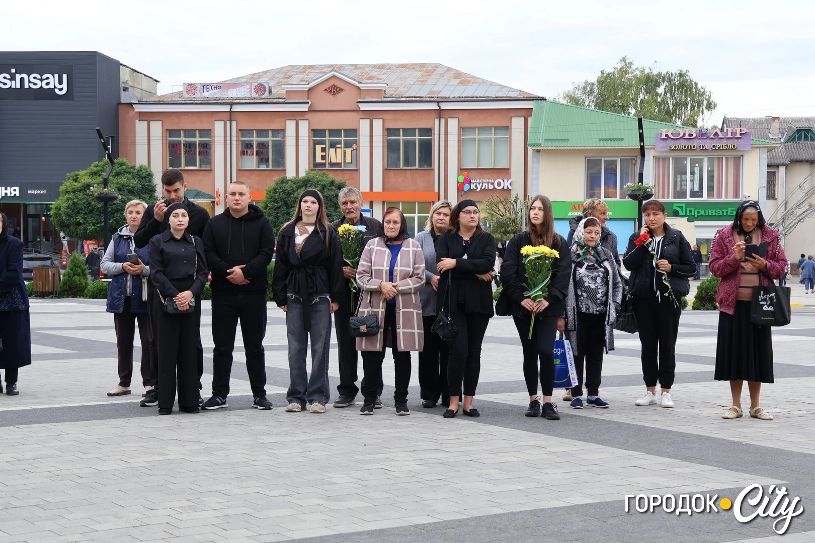 «Дуже важко, але ми тримаємо». У Городку вшанували пам’ять Сергія Пігунова у річницю його загибелі