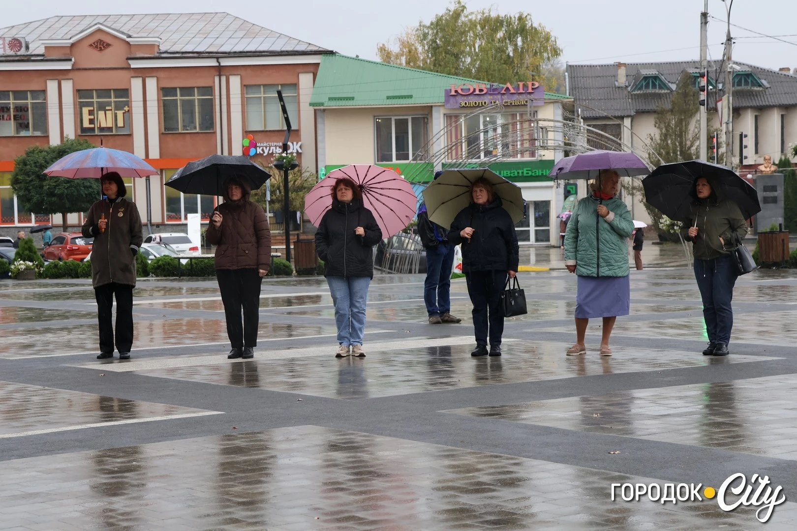 Пам’ять, що не згасає: у Городку вшанували загиблих захисників Дмитра Кодісова та Віталія Костюка