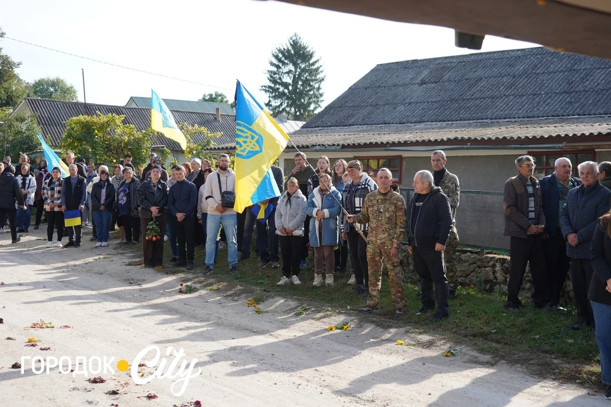 У Бубнівці попрощалися із захисником Олександром Ціцвірою