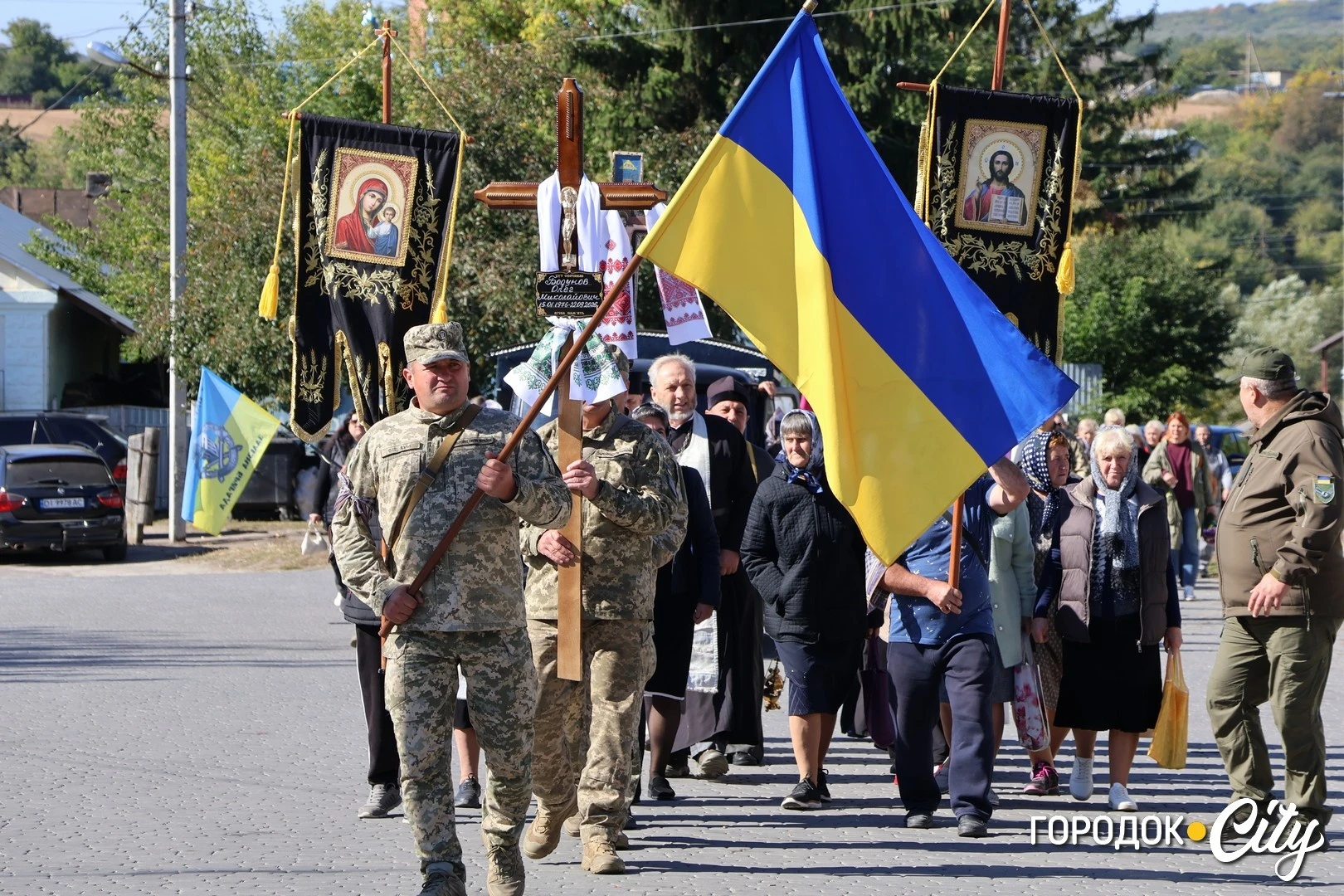 У Сатанові попрощалися із загиблим захисником Олегом Бодуновим