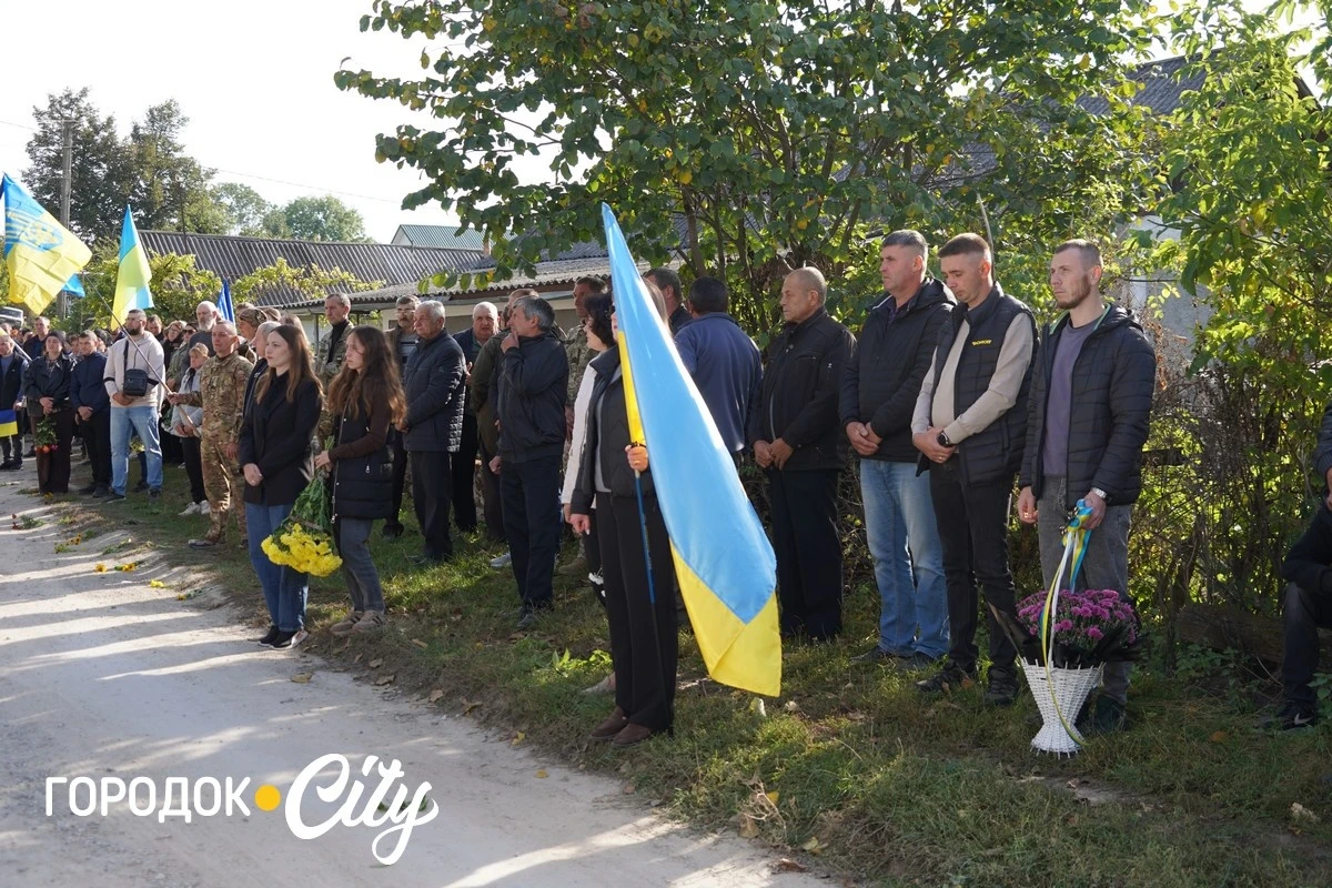 У Бубнівці попрощалися із захисником Олександром Ціцвірою
