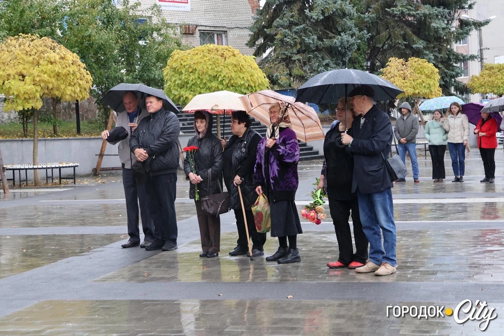 Пам’ять, що не згасає: у Городку вшанували загиблих захисників Дмитра Кодісова та Віталія Костюка