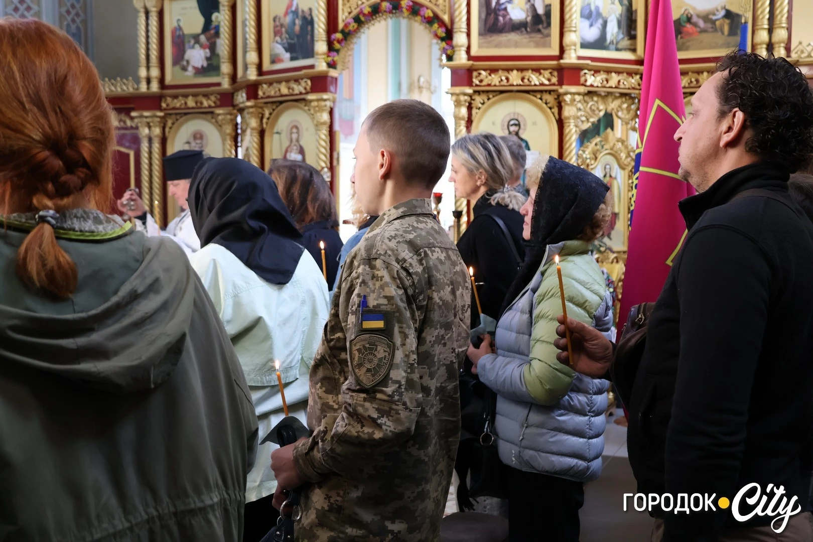 У Сатанові попрощалися із загиблим захисником Олегом Бодуновим