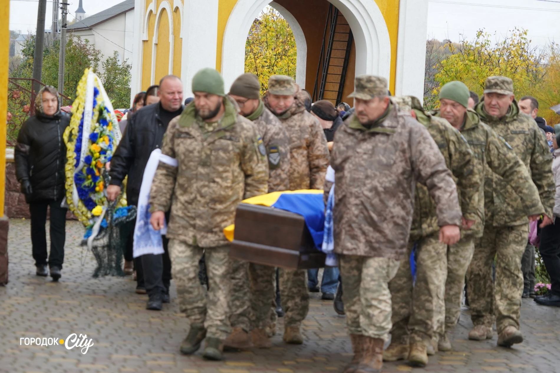 У Городку попрощалися із загиблим захисником Савелієм Грицаєм