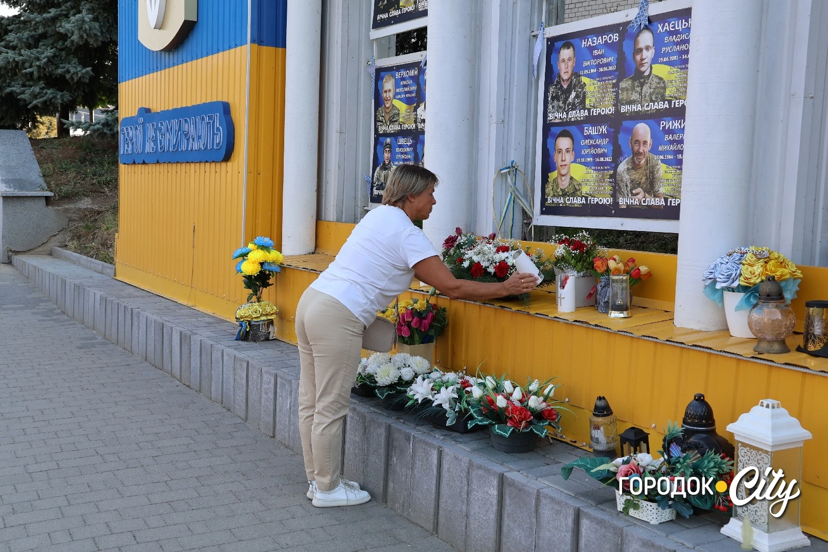 На площі Героїв Майдану вшанували пам’ять двох полеглих городоччан