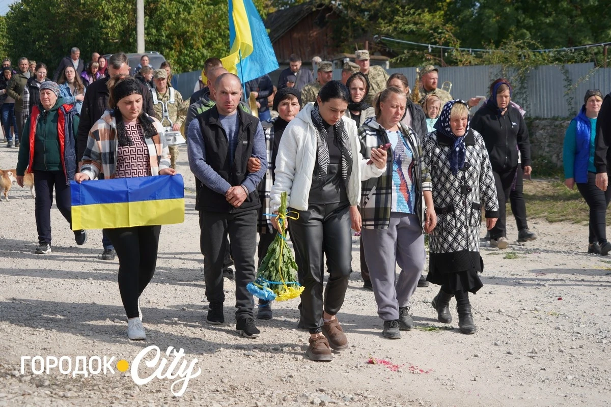 У Бубнівці попрощалися із захисником Олександром Ціцвірою