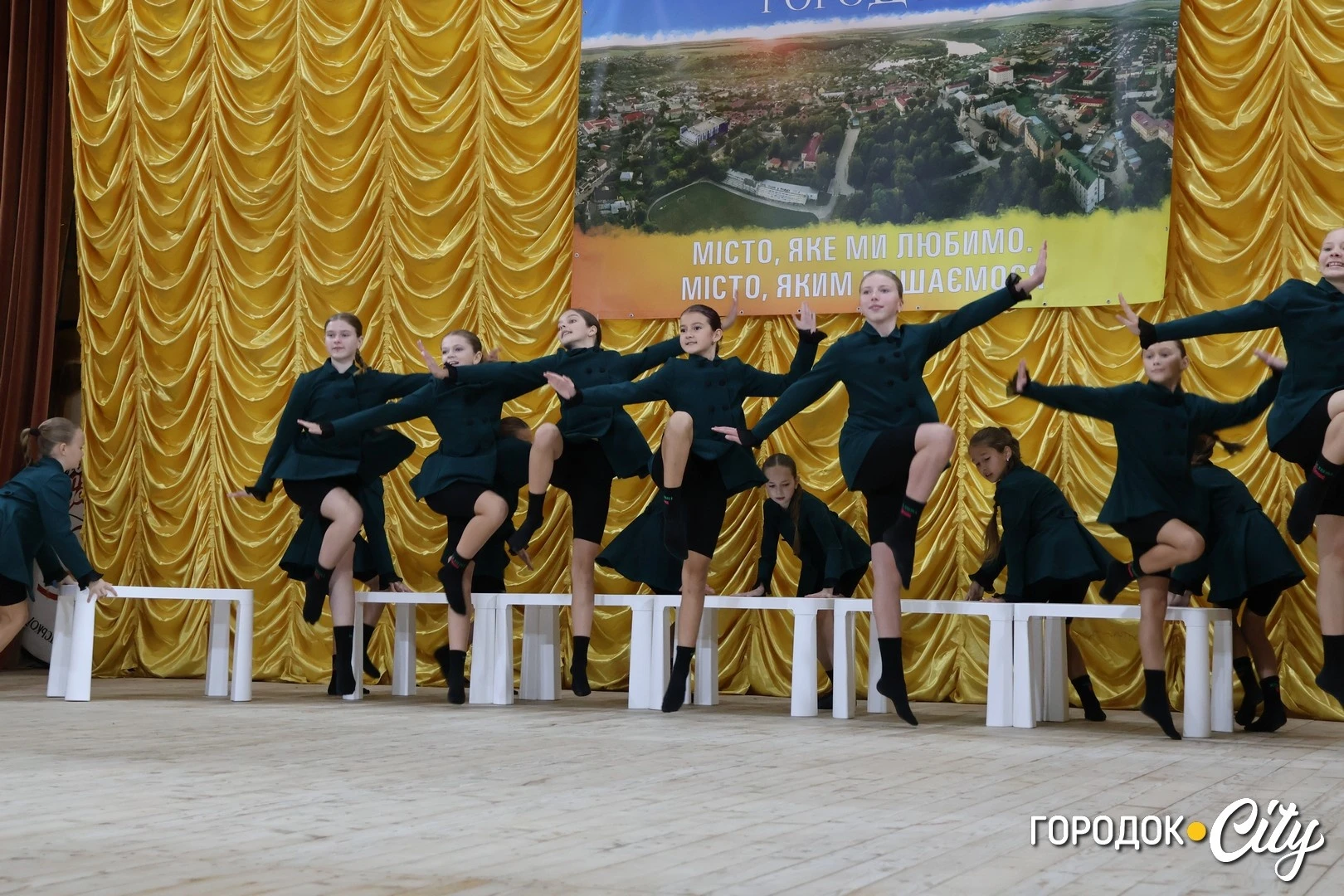 «Місто, що надихає». У Городку відбувся благодійний концерт дитячих творчих колективів