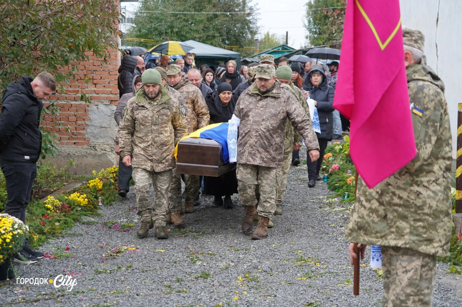 У Городку попрощалися із загиблим захисником Савелієм Грицаєм