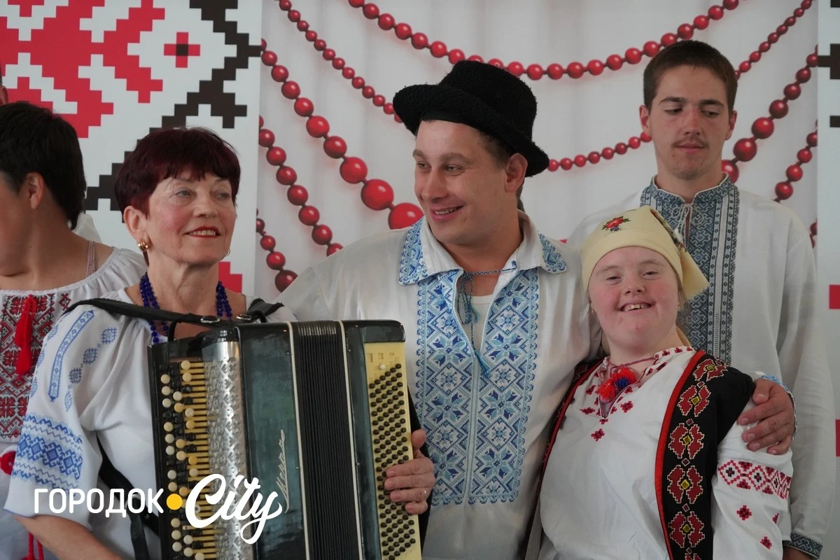 Міжнародні партнери громади ознайомилися з досвідом соціальної підтримки на Городоччині