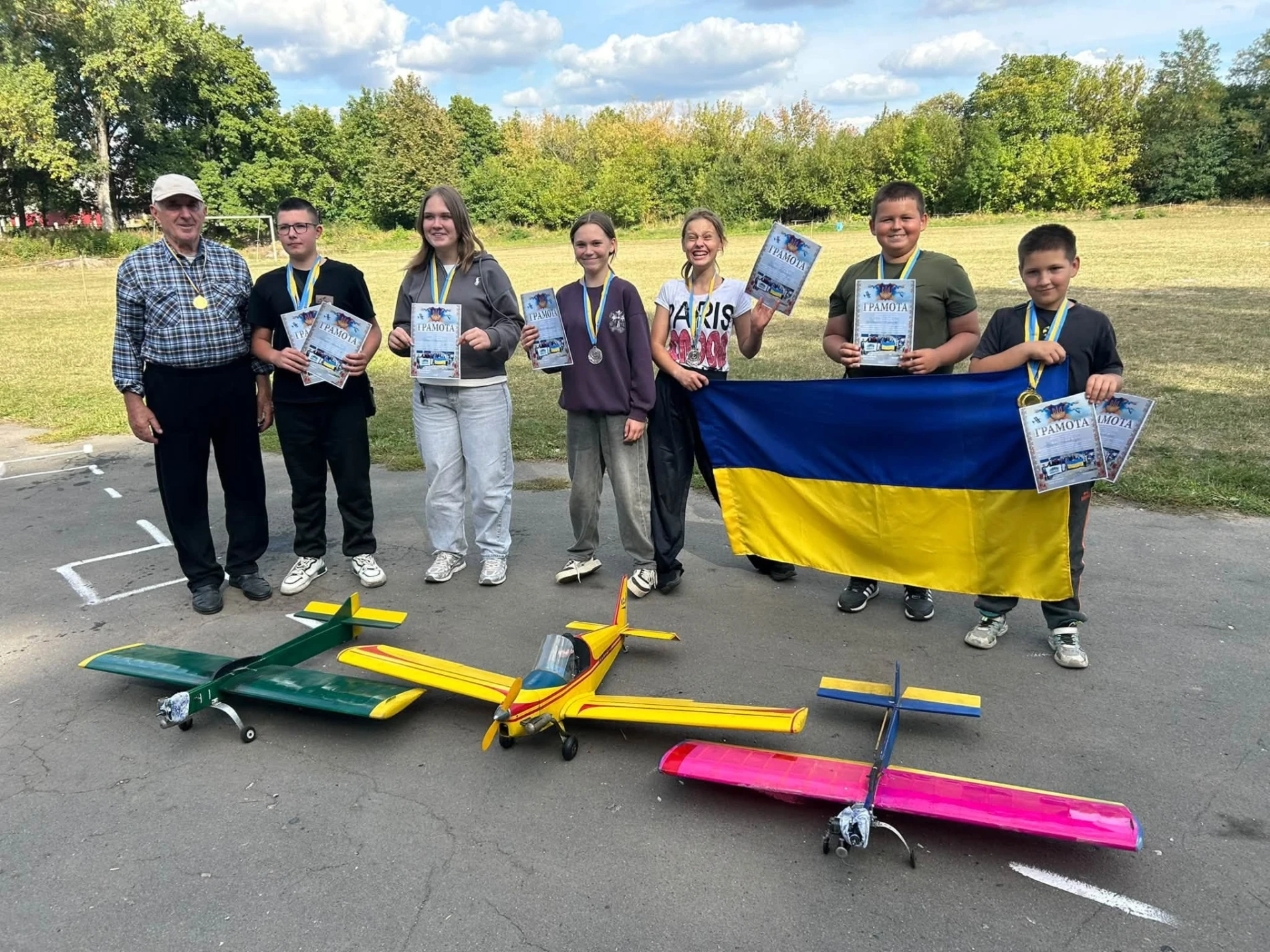 У Городку школярі змагалися в авіамодельному спорті: як розподілилися місця