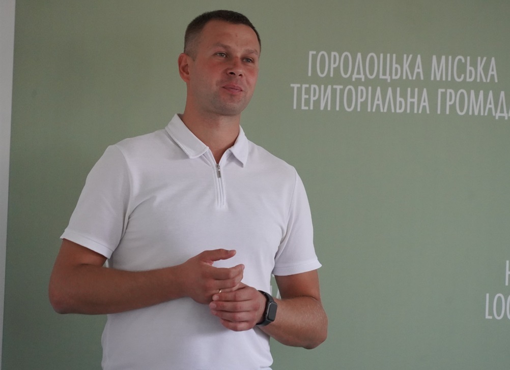 Дмитро Варшавський