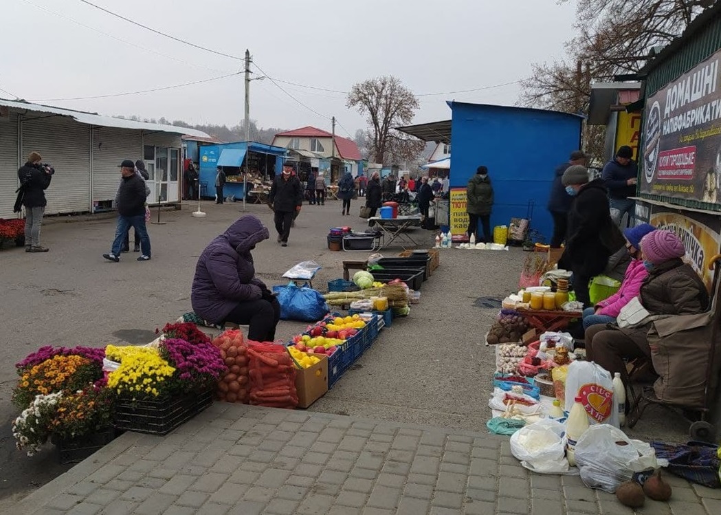 Щоденний ринок у Городку. 