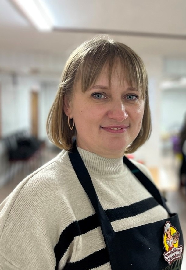 ЛЮДМИЛА ПЛАВУЦЬКА , членкиня ініціативної групи «Чорнивідські господині»