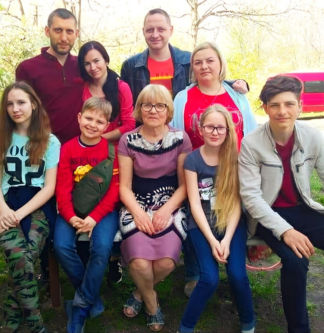 Валентина Боднарчук з дітьми та онуками. 