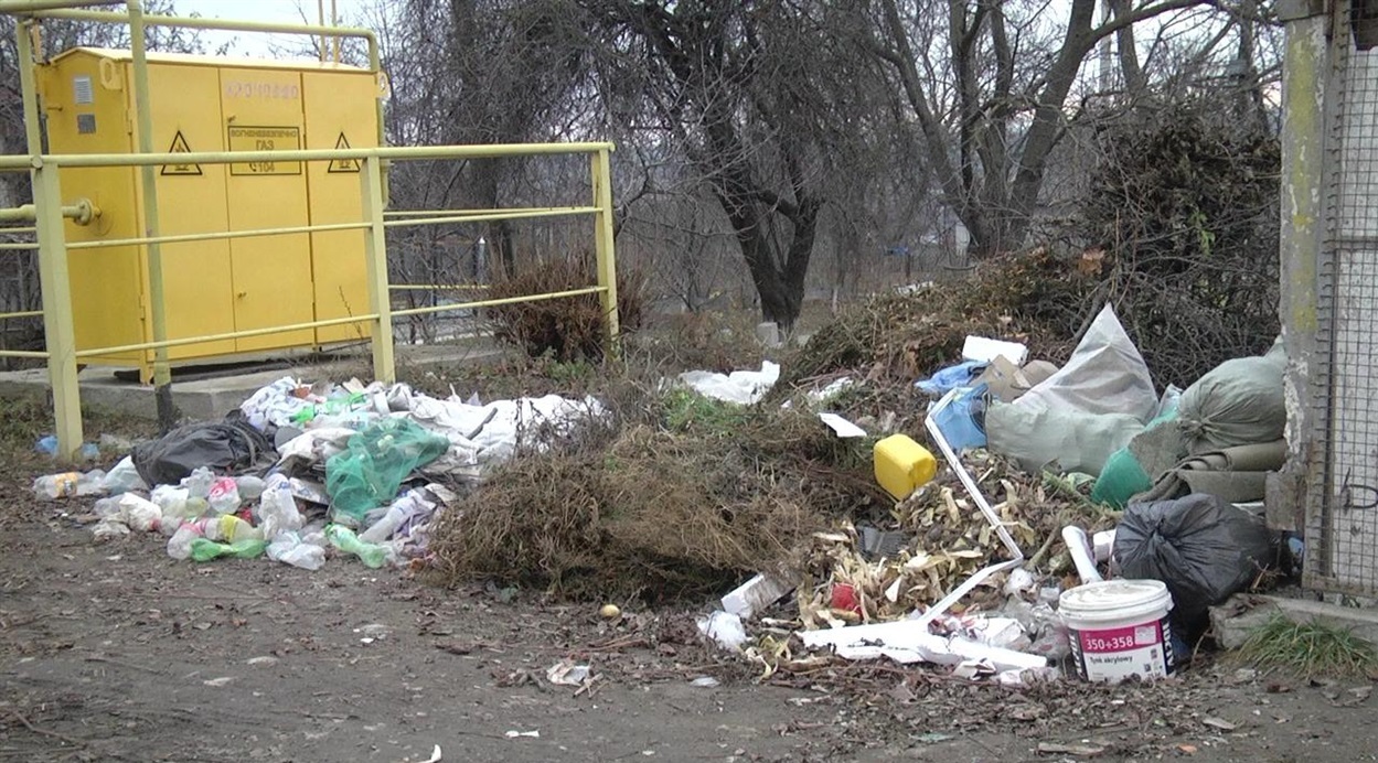 Майданчик по вулиці Київській, 16.
