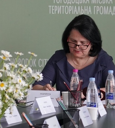 Неоніла Андрійчук.