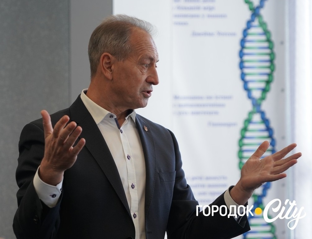 Микола Томенко