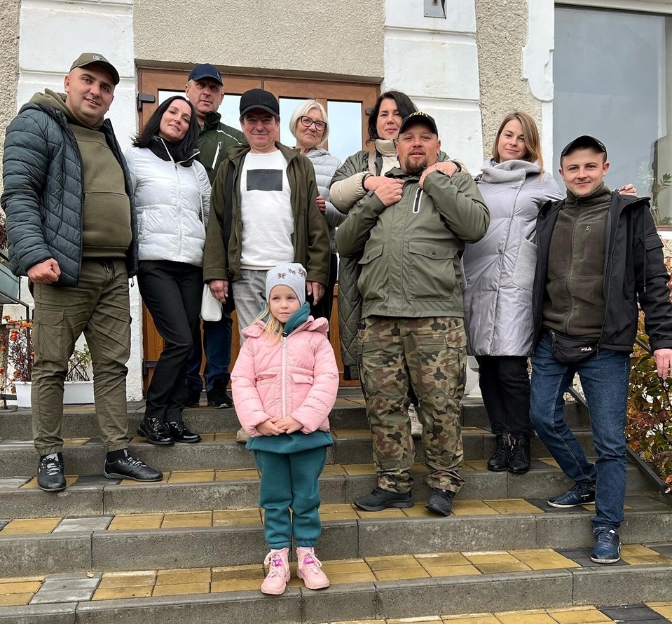 У Сатанові 25 жовтня. Волонтери готують спільний вантаж для ЗСУ.