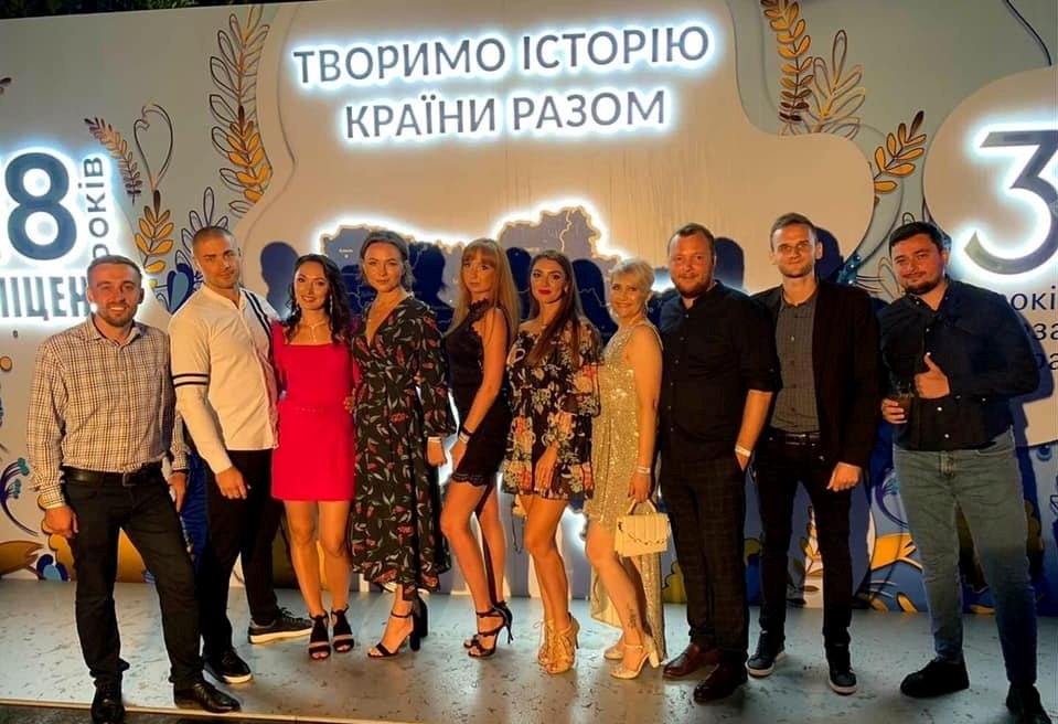 Із колективом 