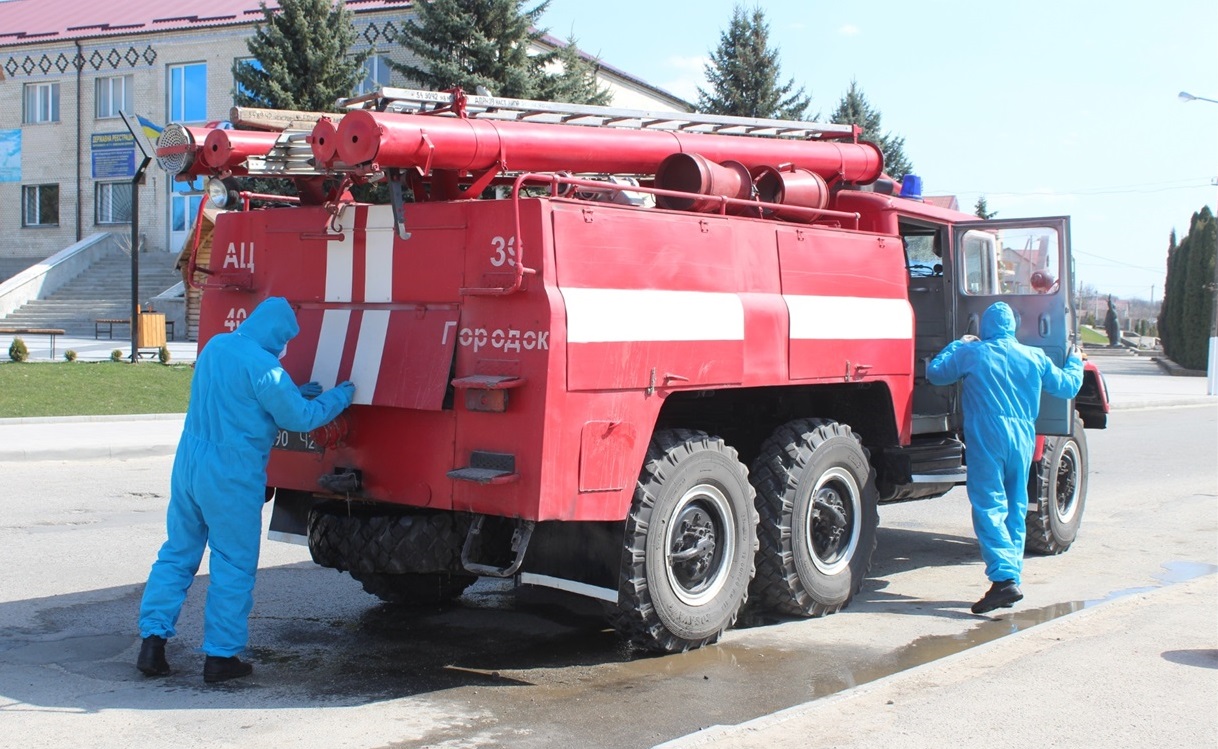 Дезінфікуватимуть надзвичайники 39 ДПРЧ за зверненнями підприємств, установ та організацій 
