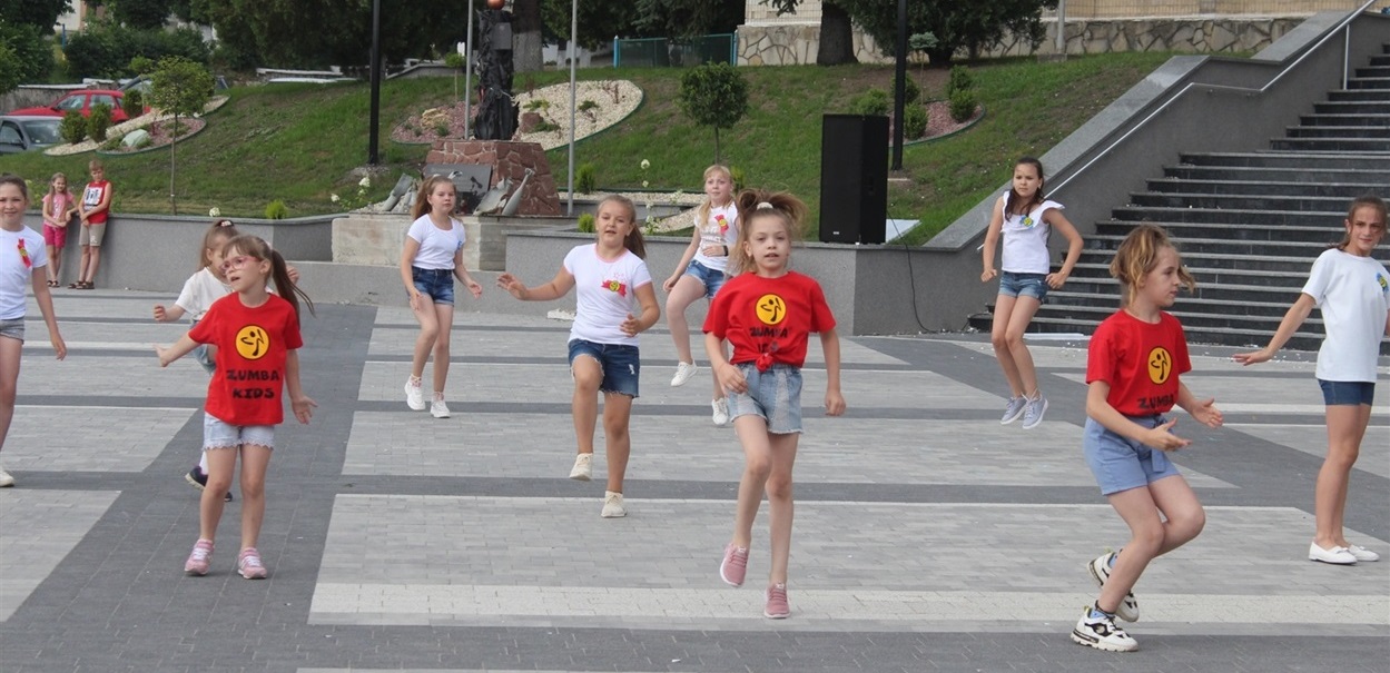 «ZUMBA Kids» дарує майстер-клас у Городку у День молоді
