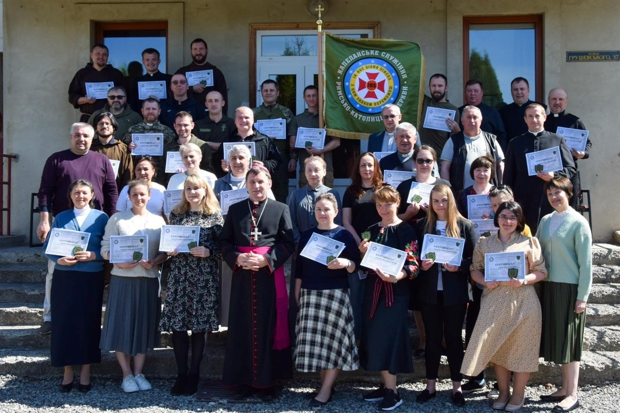 Випускники та випускниці Школи капеланського служіння