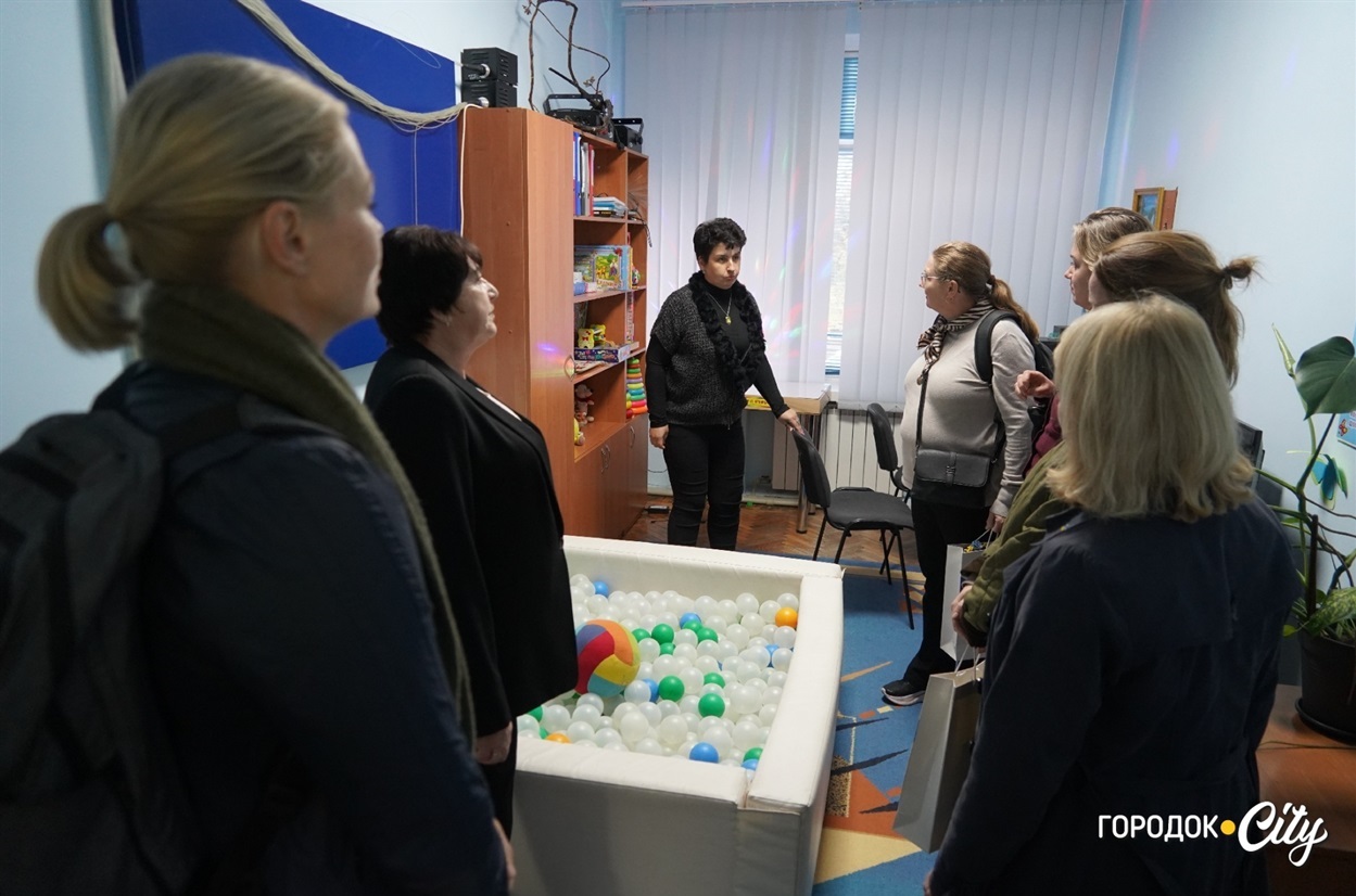 У Городку реалізовується проєкт «Кращий догляд для кожної дитини: розвиток соціальних послуг та системи захисту дітей у Хмельницькій області».