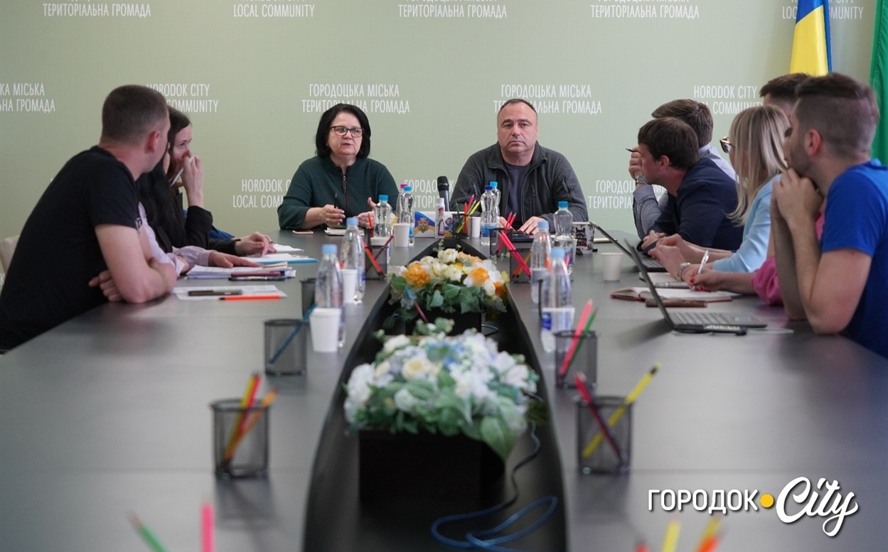Обговорення важливих моментів реалізації проєкту. 