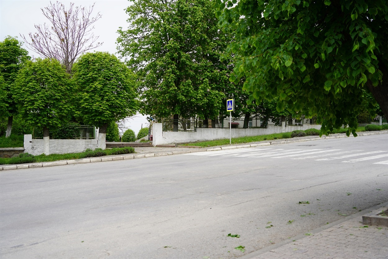 Вулиця Шевченка у Городку, де буде встановлено комплект «Хлопчика-пішохода».